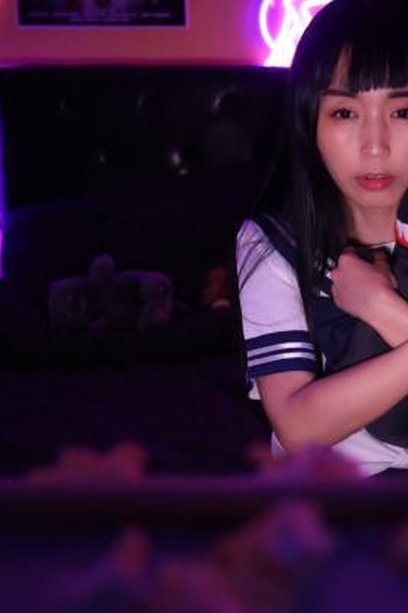 Cockzilla - Screenshot 1 of 4 - Asian