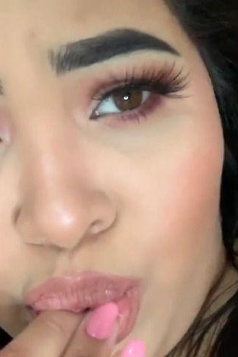 Come See The Birthday Masturbation - Screenshot 1 of 4 - BBW