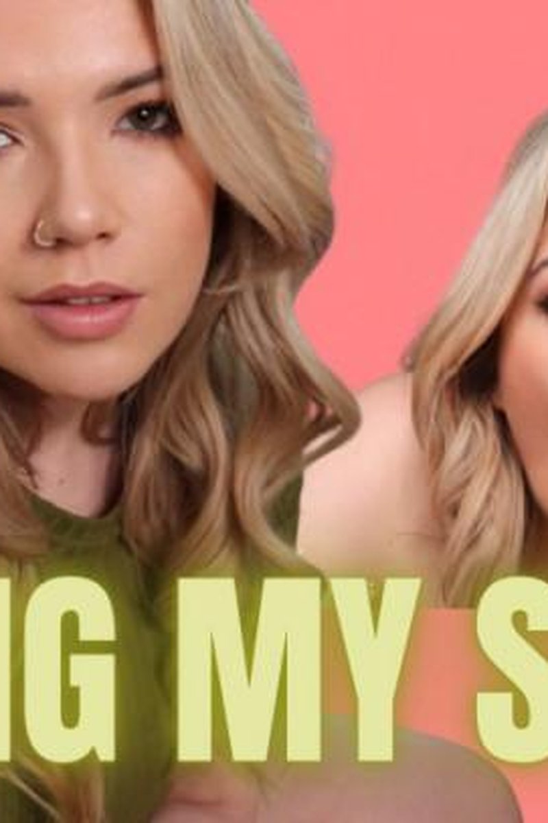 Mommy Seduces You - Screenshot 1 of 4 - Family Roleplay