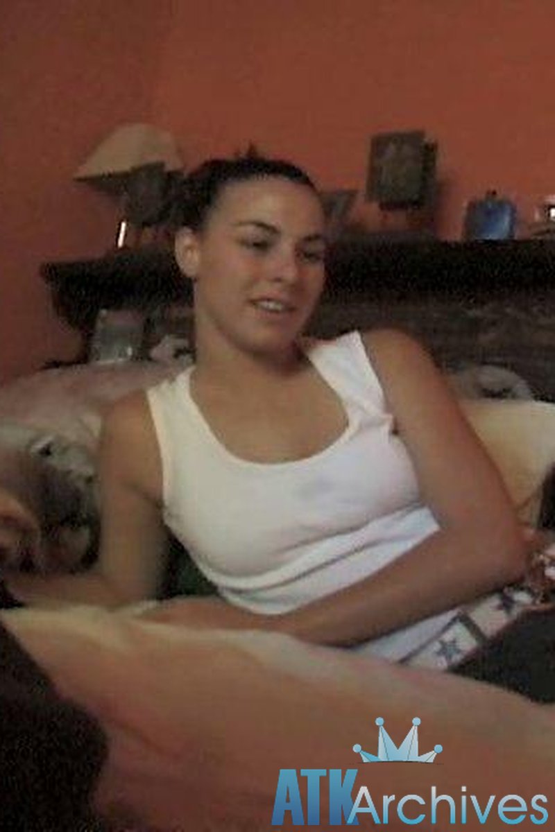 Devon - Interview - Screenshot 1 of 4 - Devon Dev001