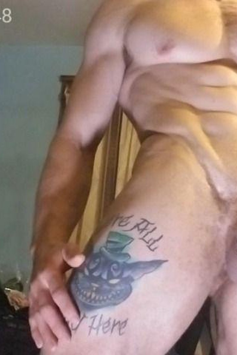 Sunday Stroking - Screenshot 1 of 4 - Big Dick