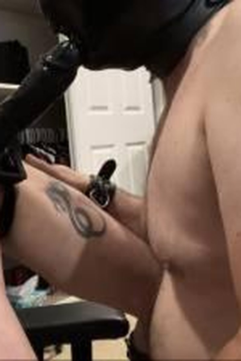 Oral Training - Screenshot 1 of 4 - Bisexual