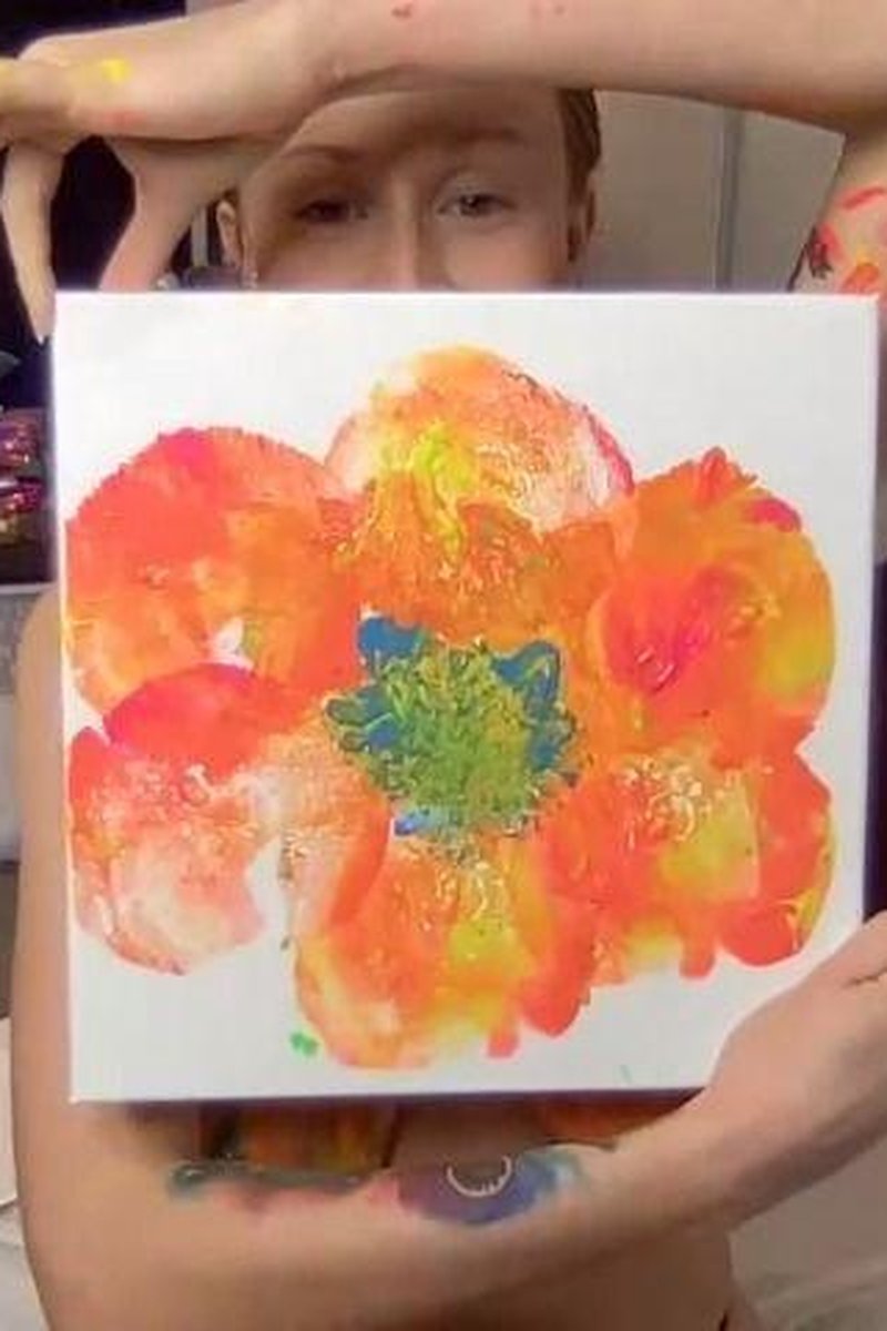 Art Stream - Screenshot 1 of 4 - Body Paint