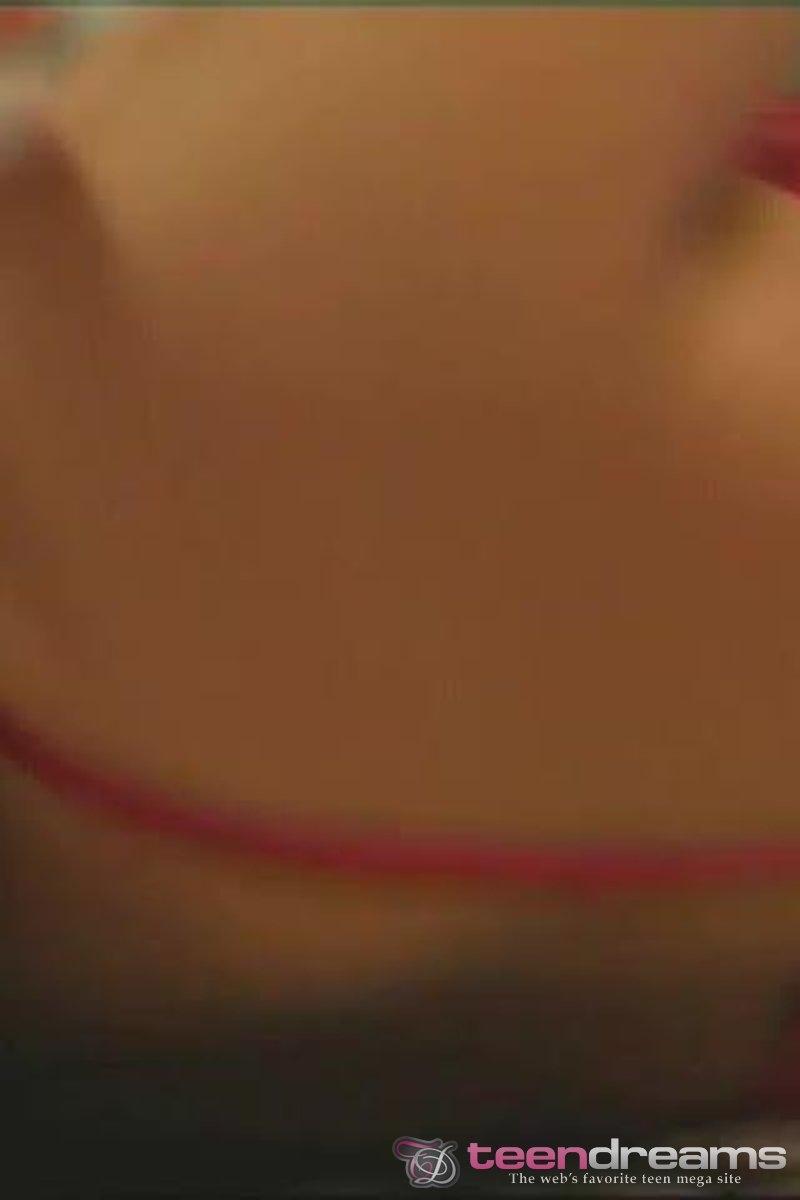 Laura - Screenshot 1 of 4 - Teen (18-22)