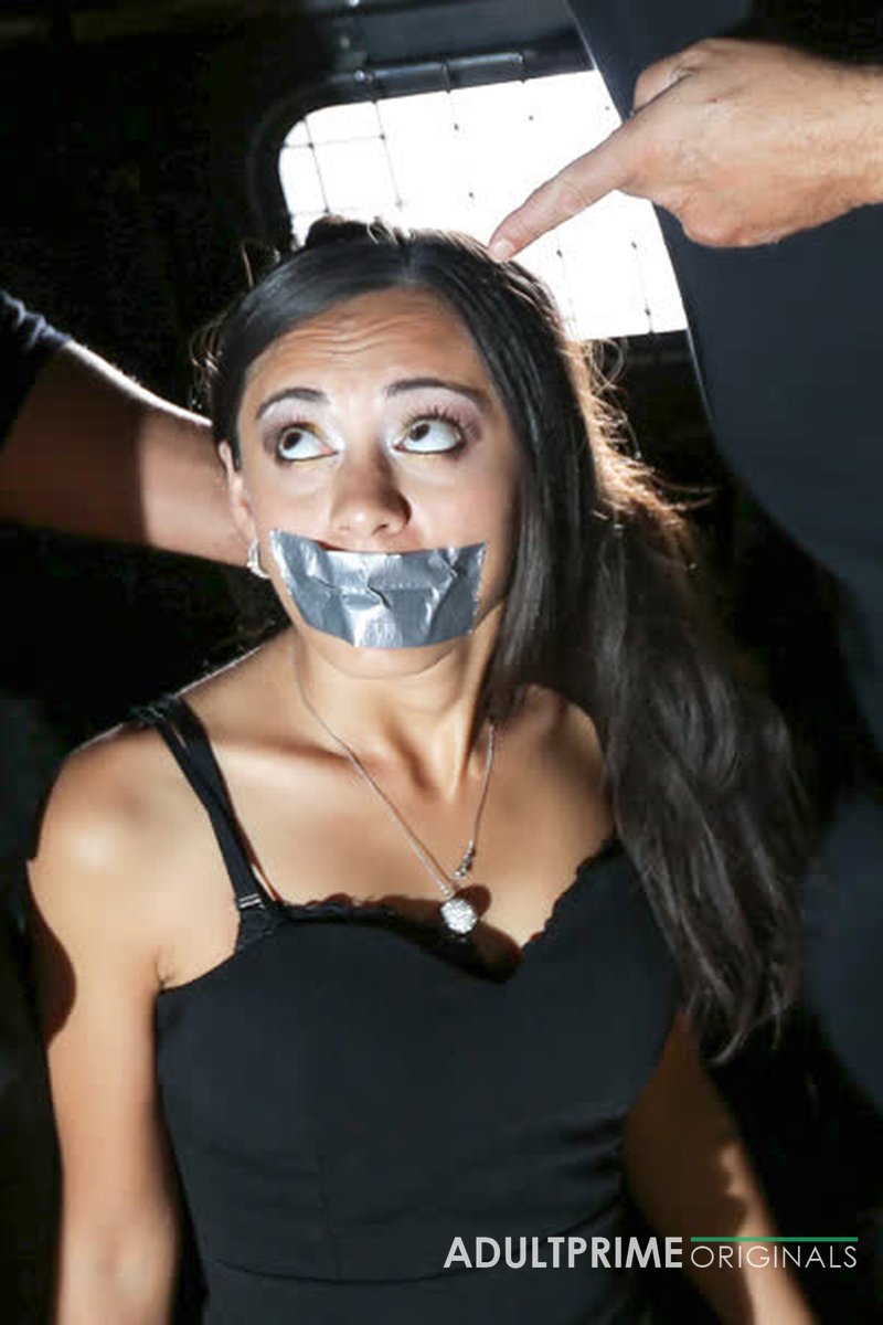 Fantasy Gone Wrong - Screenshot 1 of 4 - Anal