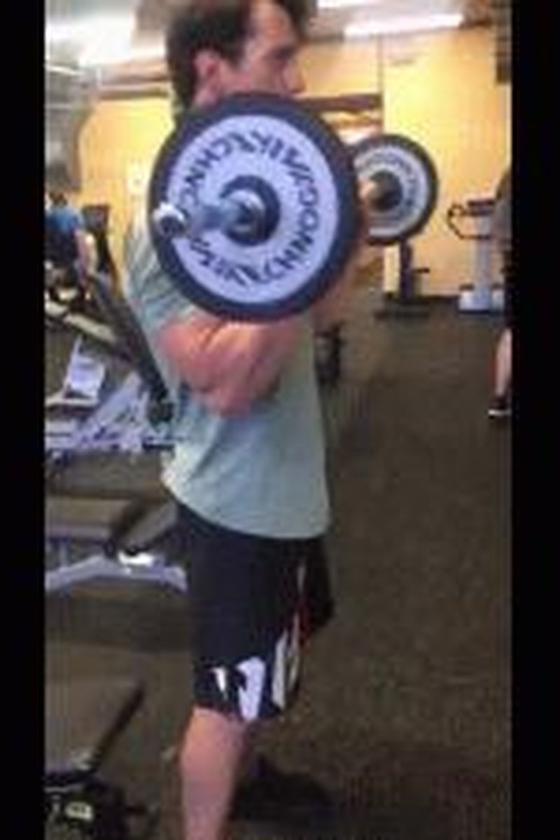 Biceps Workout - Screenshot 1 of 4 - Gay