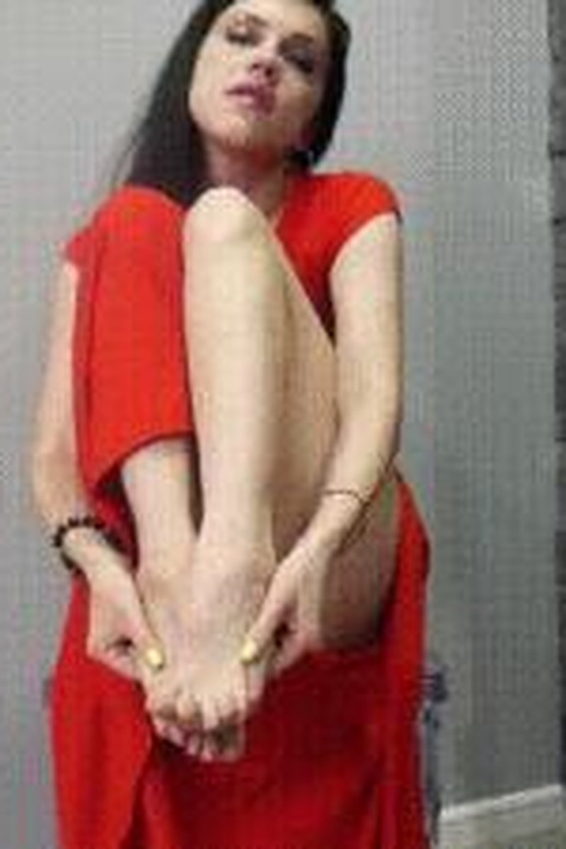 Royal Pointing - Screenshot 1 of 4 - Ballerina