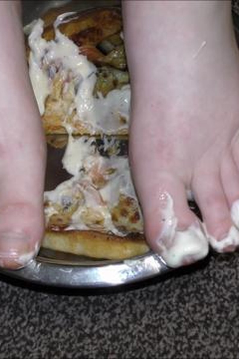 Pizza Night - Screenshot 1 of 4 - BBW