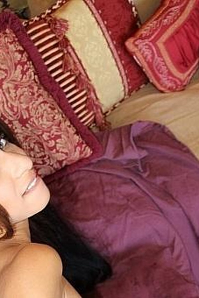 Tiny Trisha Anal - Screenshot 1 of 4 - Amateur