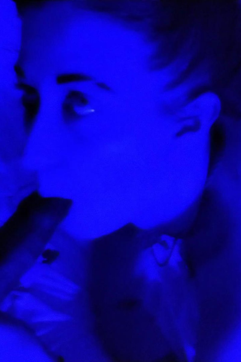 Blue Light - Screenshot 1 of 4 - BBC