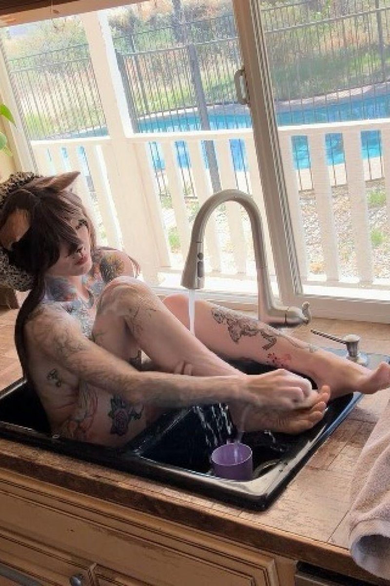 Sink Bath - Screenshot 1 of 4 - Adorable