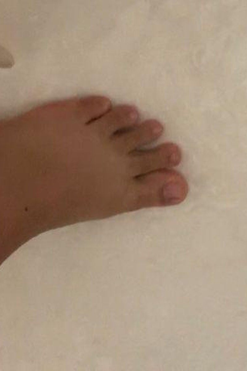 Shower Feet Tease - Screenshot 1 of 4 - Foot Fetish