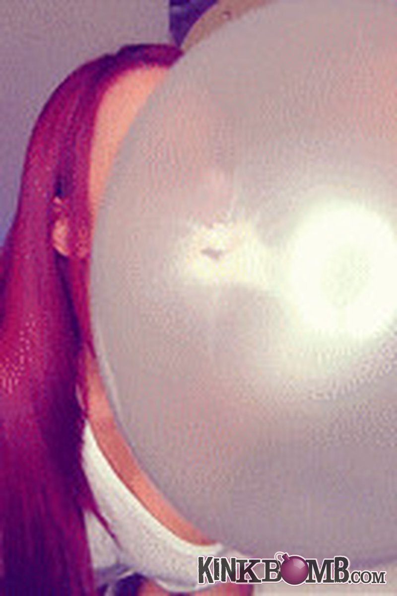 Mz Devious: Power Bubbles - Screenshot 1 of 4 - Bubblegum