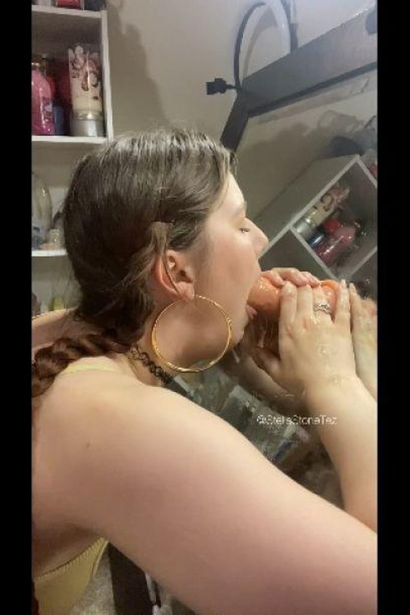 Deep Throat Training! Side - Screenshot 1 of 4 - Blowjob