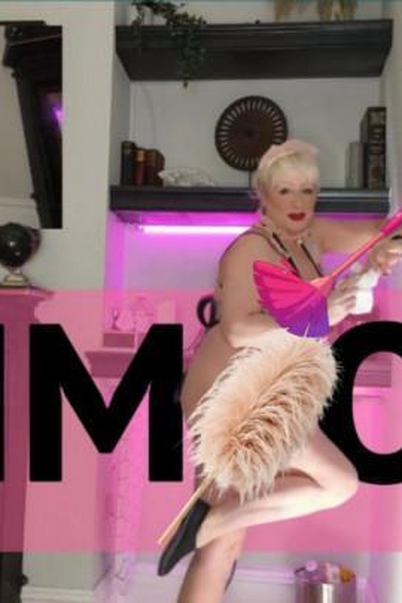 Plimsoll Maid - Screenshot 1 of 4 - Blonde Hair (Female)