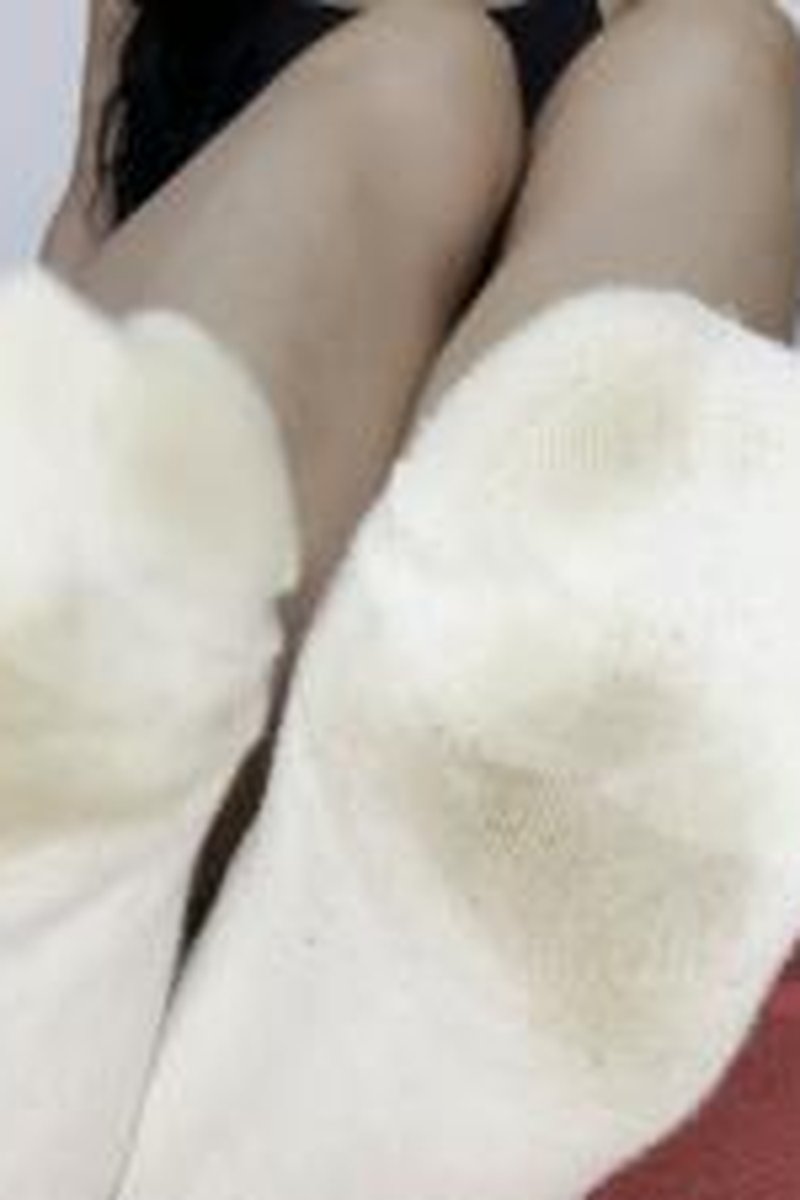 Dirty White Socks - Screenshot 1 of 4 - Foot Fetish