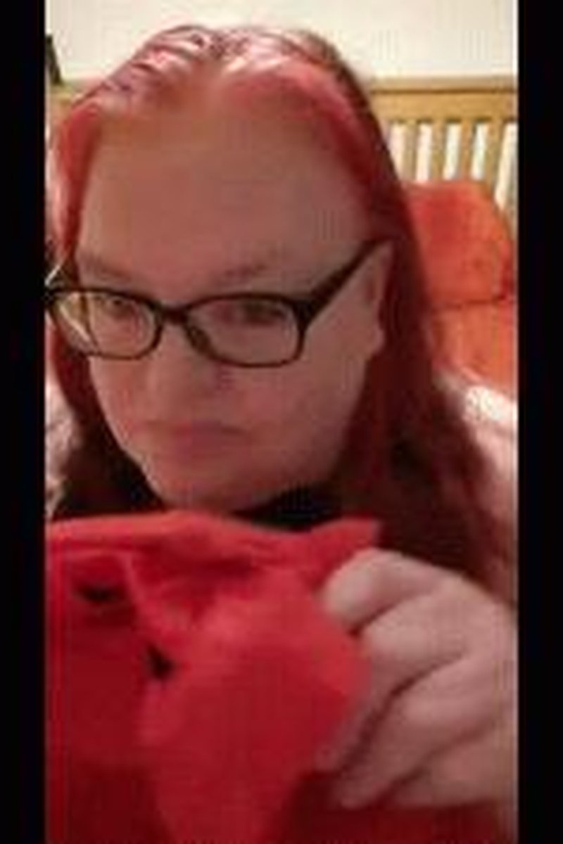 Domme Exploring Self Gagging - Screenshot 1 of 4 - Custom Clip
