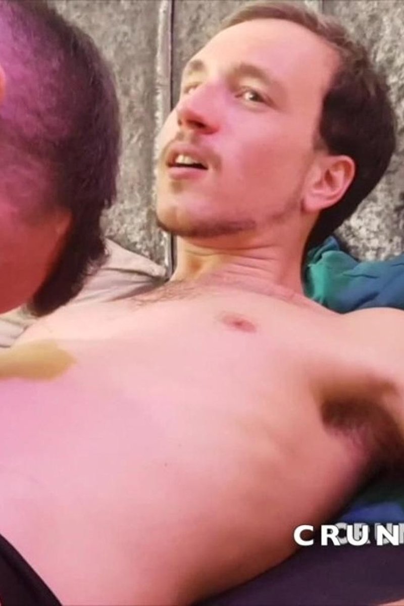 TP-gayfrenchpornamator-bear-hair-fucked-by-top-french-dude