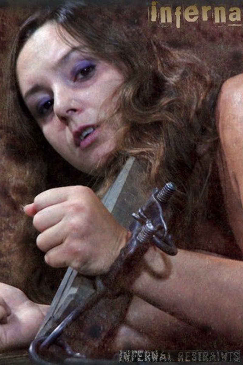 Meat Slap - Screenshot 1 of 4 - BDSM