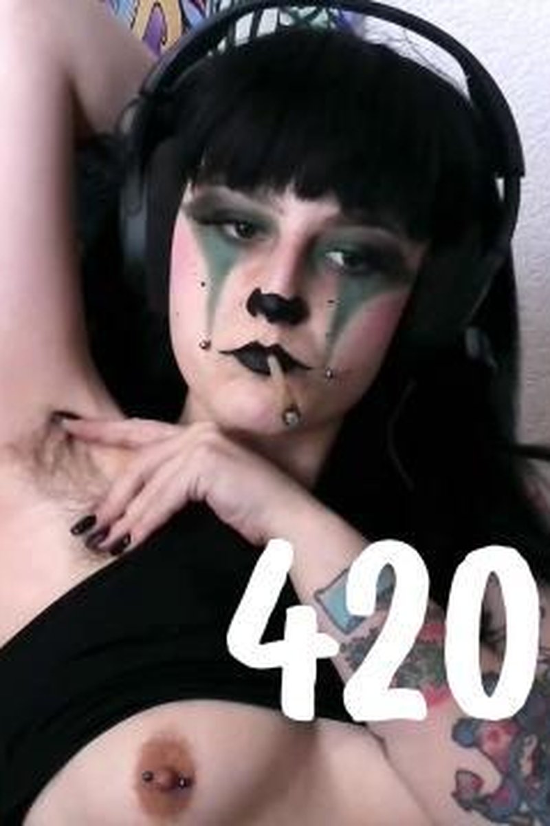 420 Tease - Screenshot 1 of 4 - Adorable