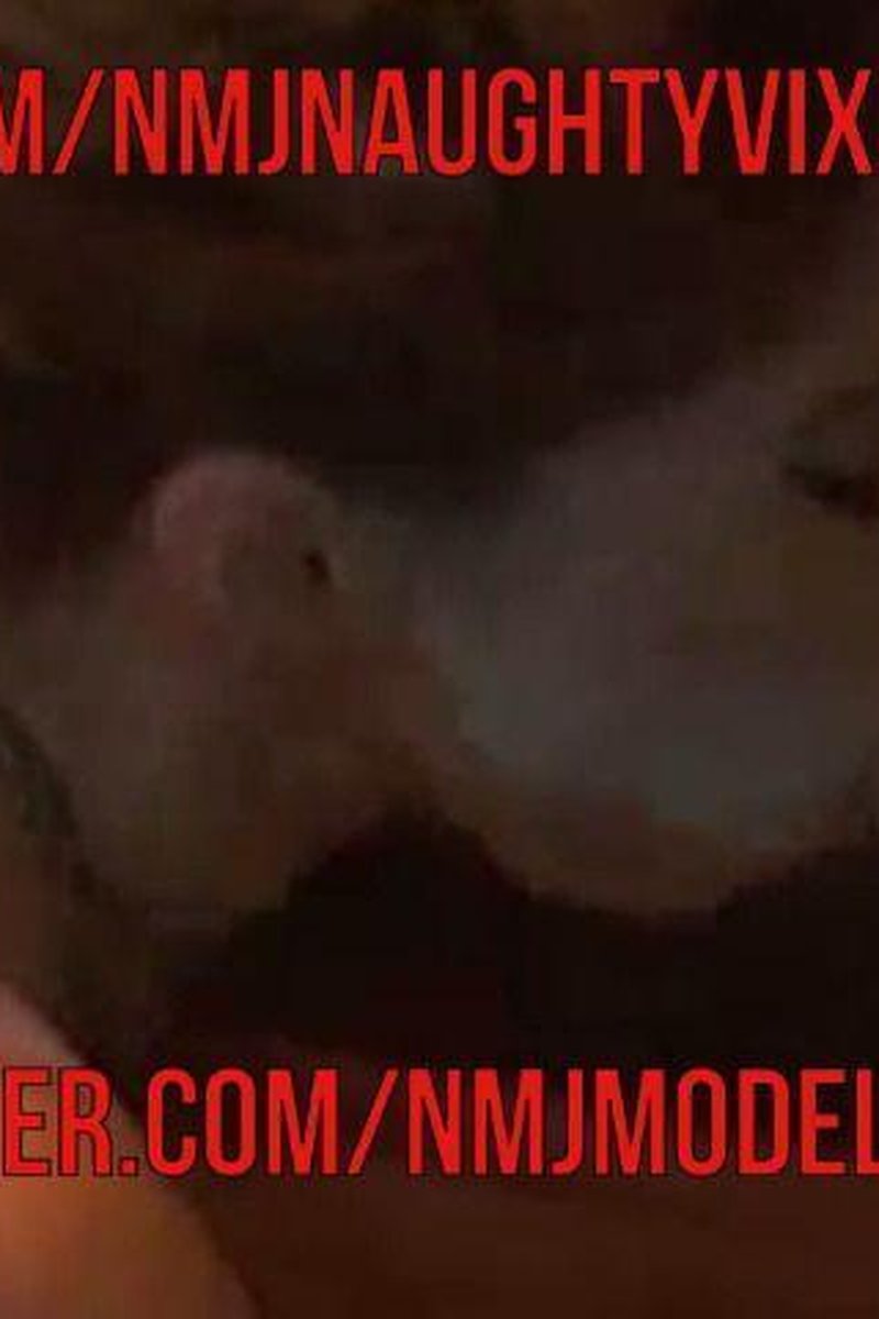 Latina Maid Sucks White Dick & Swallows - Screenshot 1 of 4 - Adult Theater