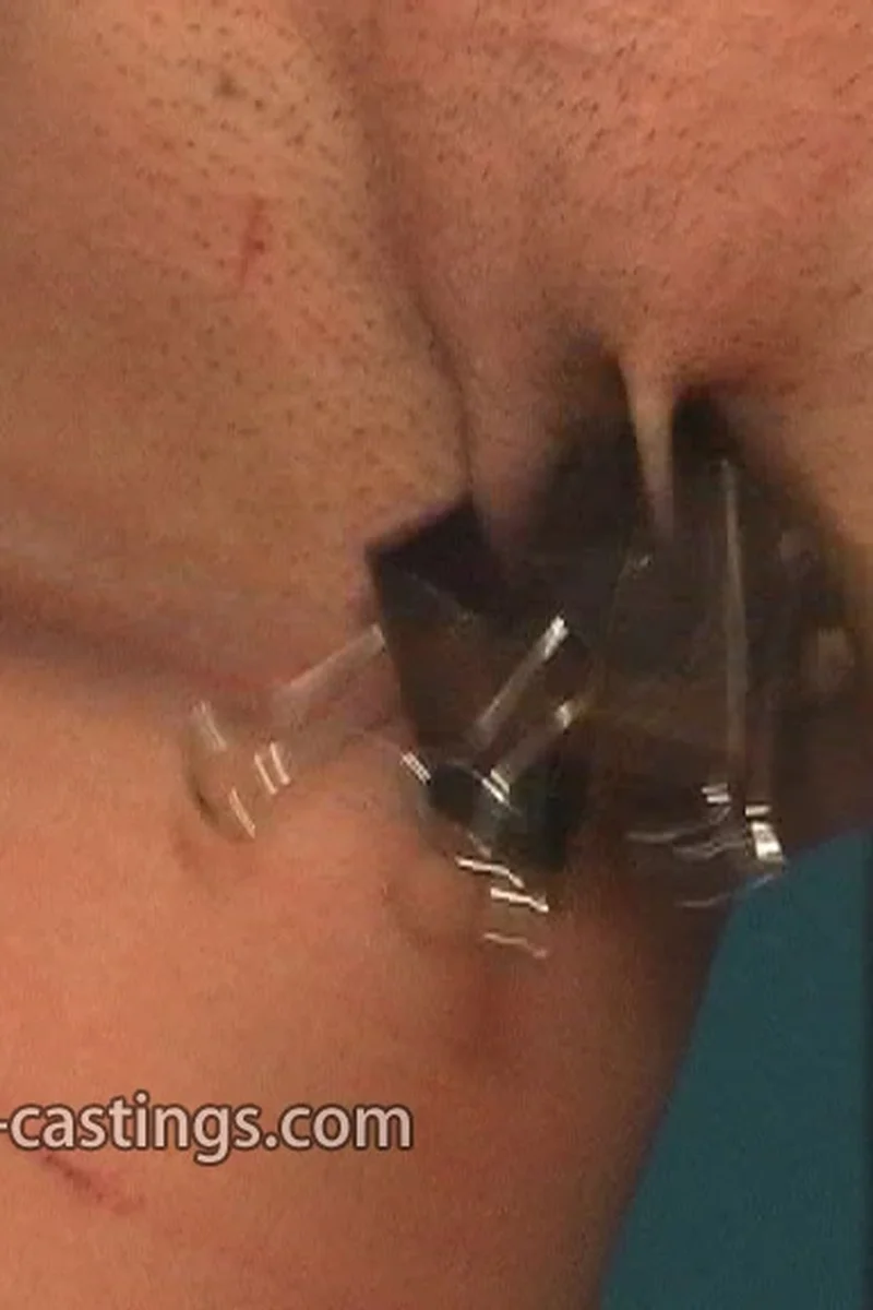 Amanda - Screenshot 1 of 4 - BDSM