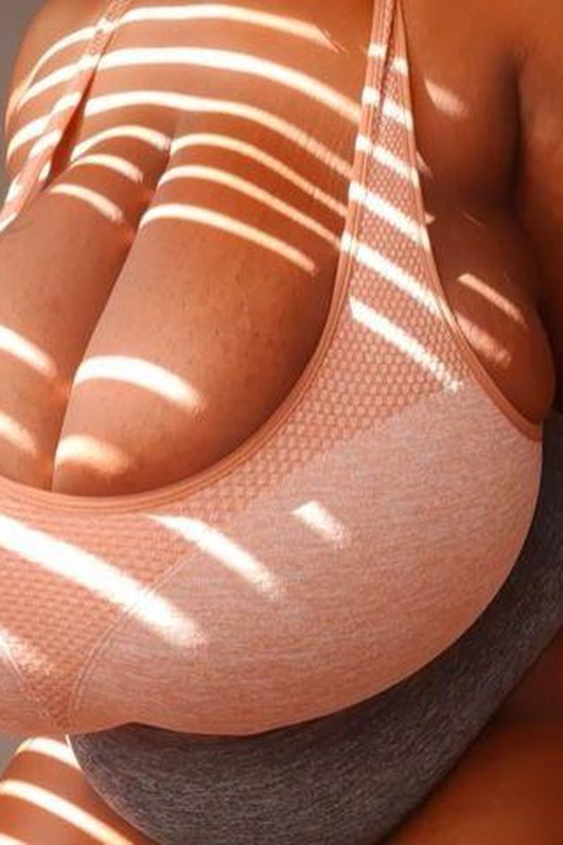 Extra Veiny Melons - Screenshot 1 of 4 - Huge Tits