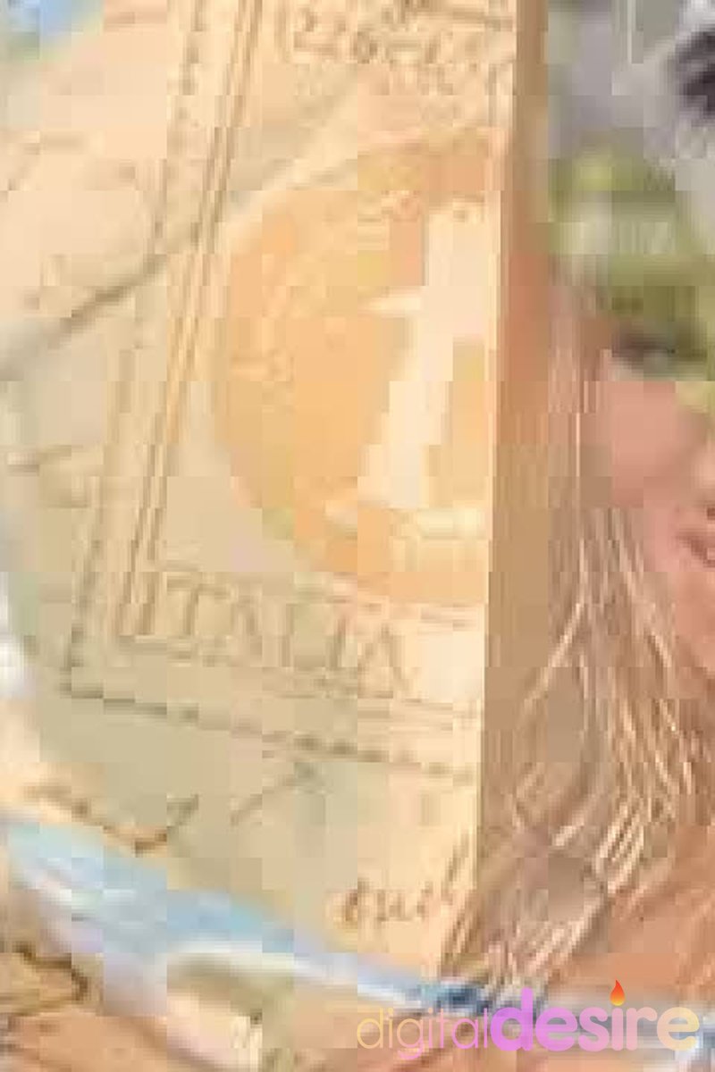 Sandee Westgate - Screenshot 1 of 4 - Babes