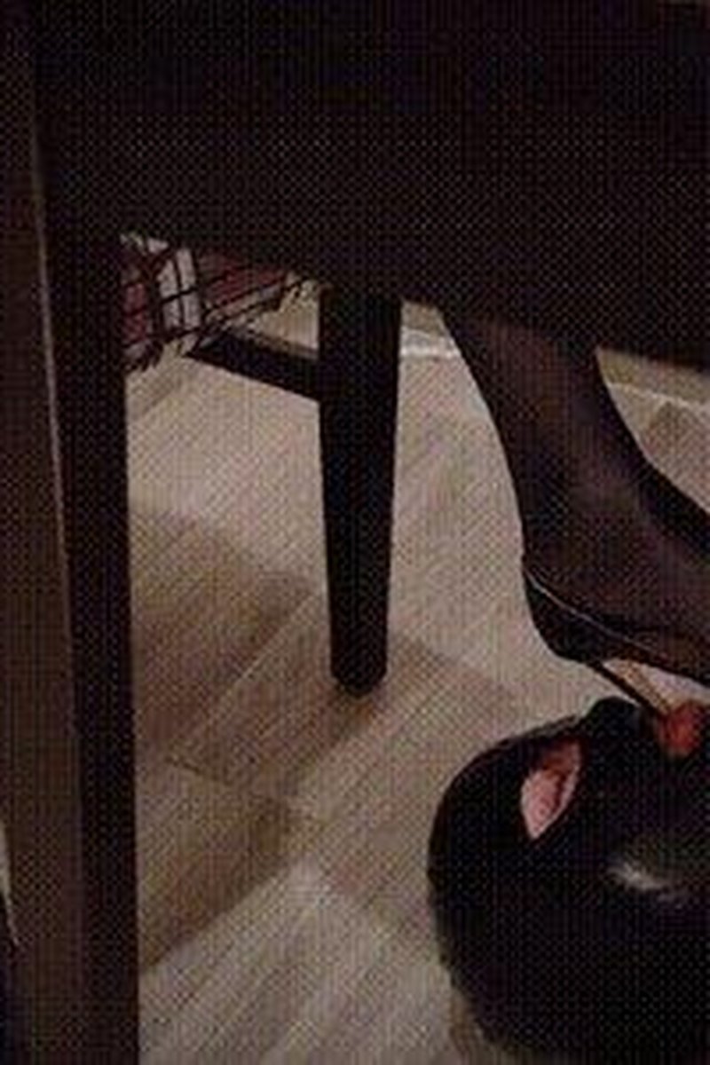 Candi Cumdump Kitchen Cleanup - Screenshot 1 of 4 - Femdom