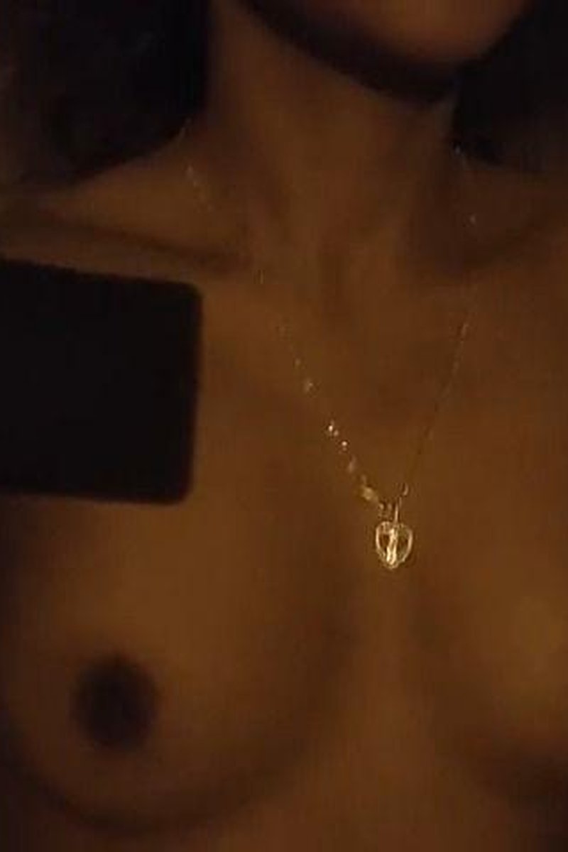 Naked Stroll On The Streets At Night - Screenshot 1 of 4 - Outdoors