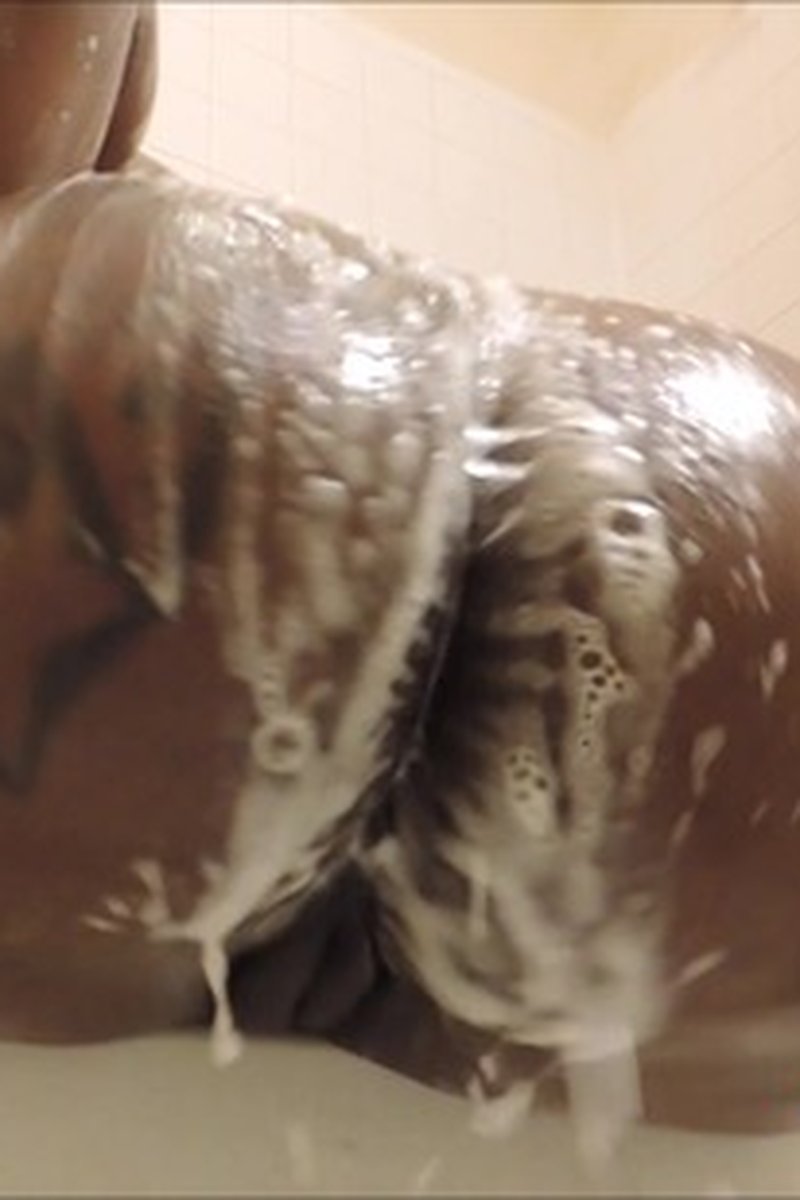 Bubbles - Screenshot 1 of 4 - Thesuperwifey