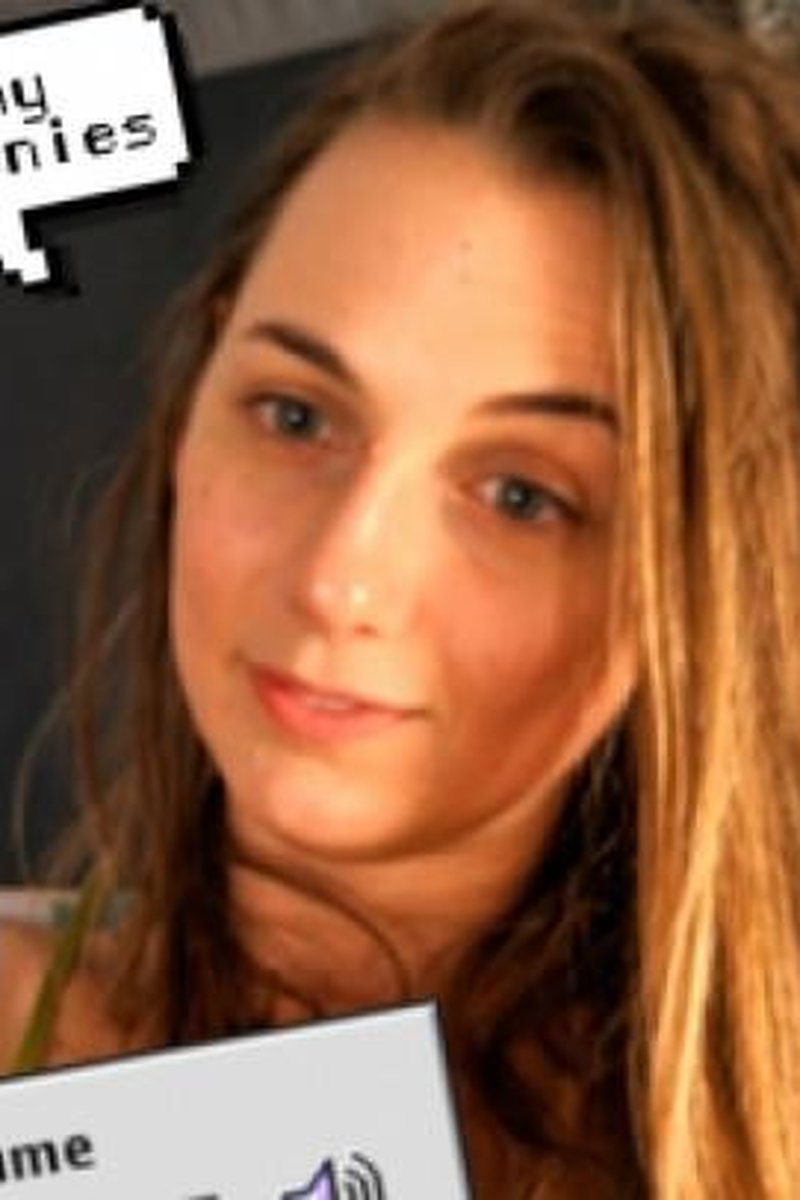 Chewing Asmr - Screenshot 1 of 4 - Chewing