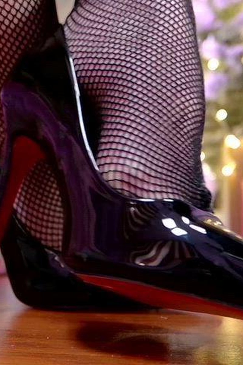 Heels Control - Screenshot 1 of 4 - Yourdesirre