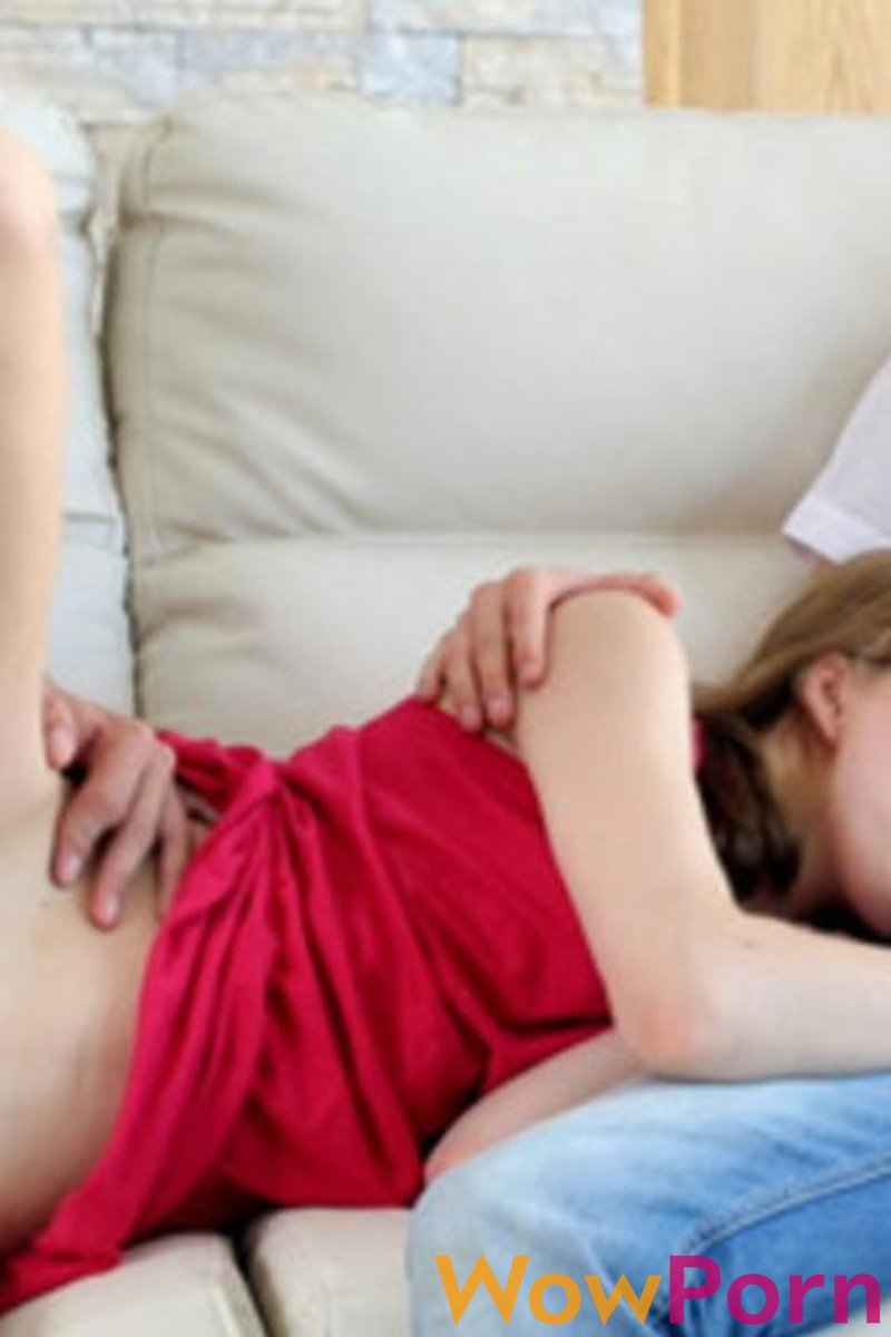 Double Feature - Screenshot 1 of 4 - Blond Hair