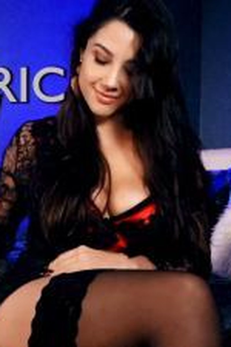 Euphoric Control - Screenshot 1 of 4 - Femdom