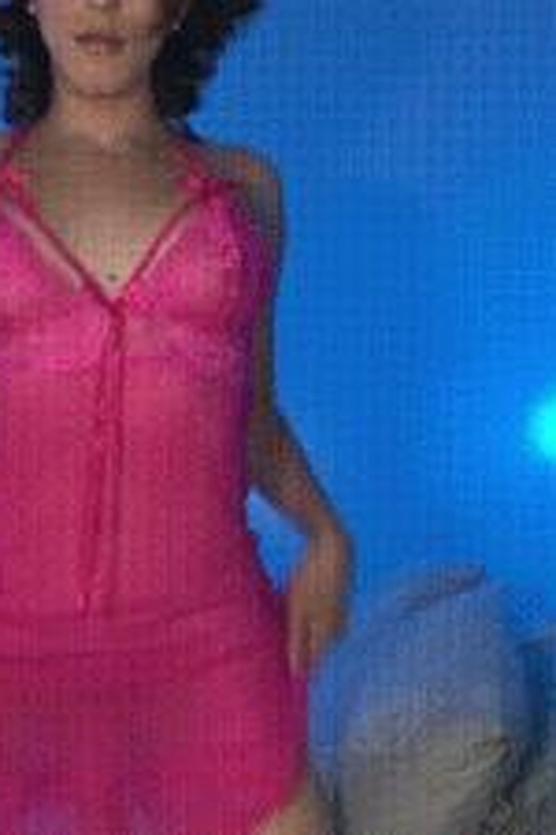 Get Mesmerized - Screenshot 1 of 4 - 21 Year-old