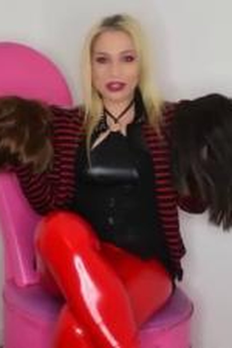 Dominatrix Sessions - Screenshot 1 of 4 - Bitch