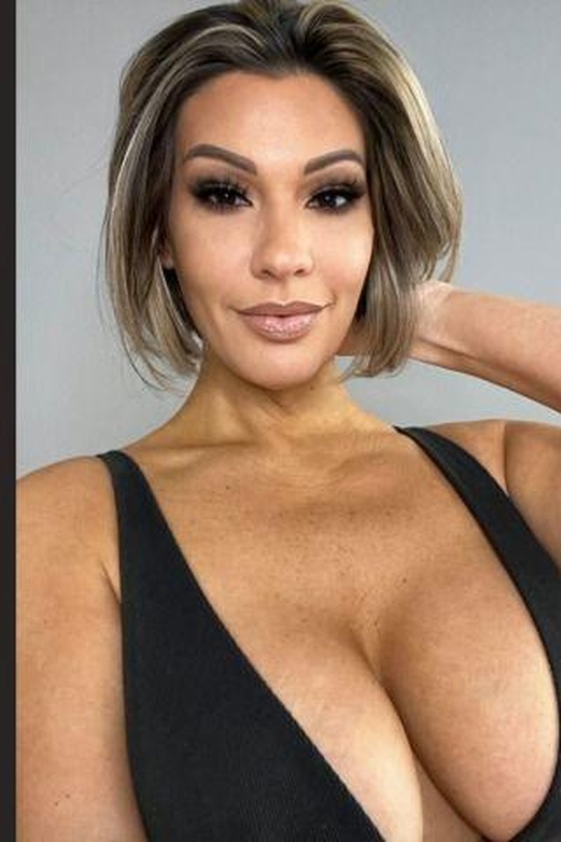 Level Up, Cumslut - Screenshot 1 of 4 - Big Tits