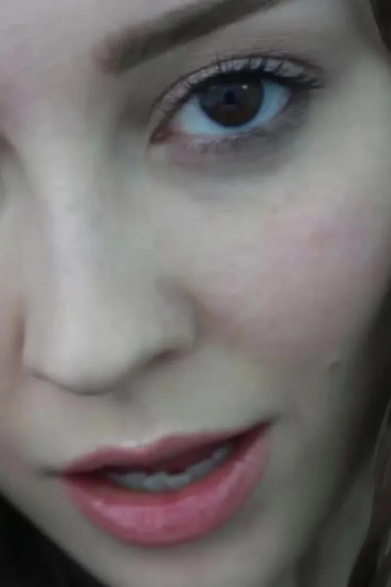 Closer - Screenshot 1 of 4 - Brown Hair