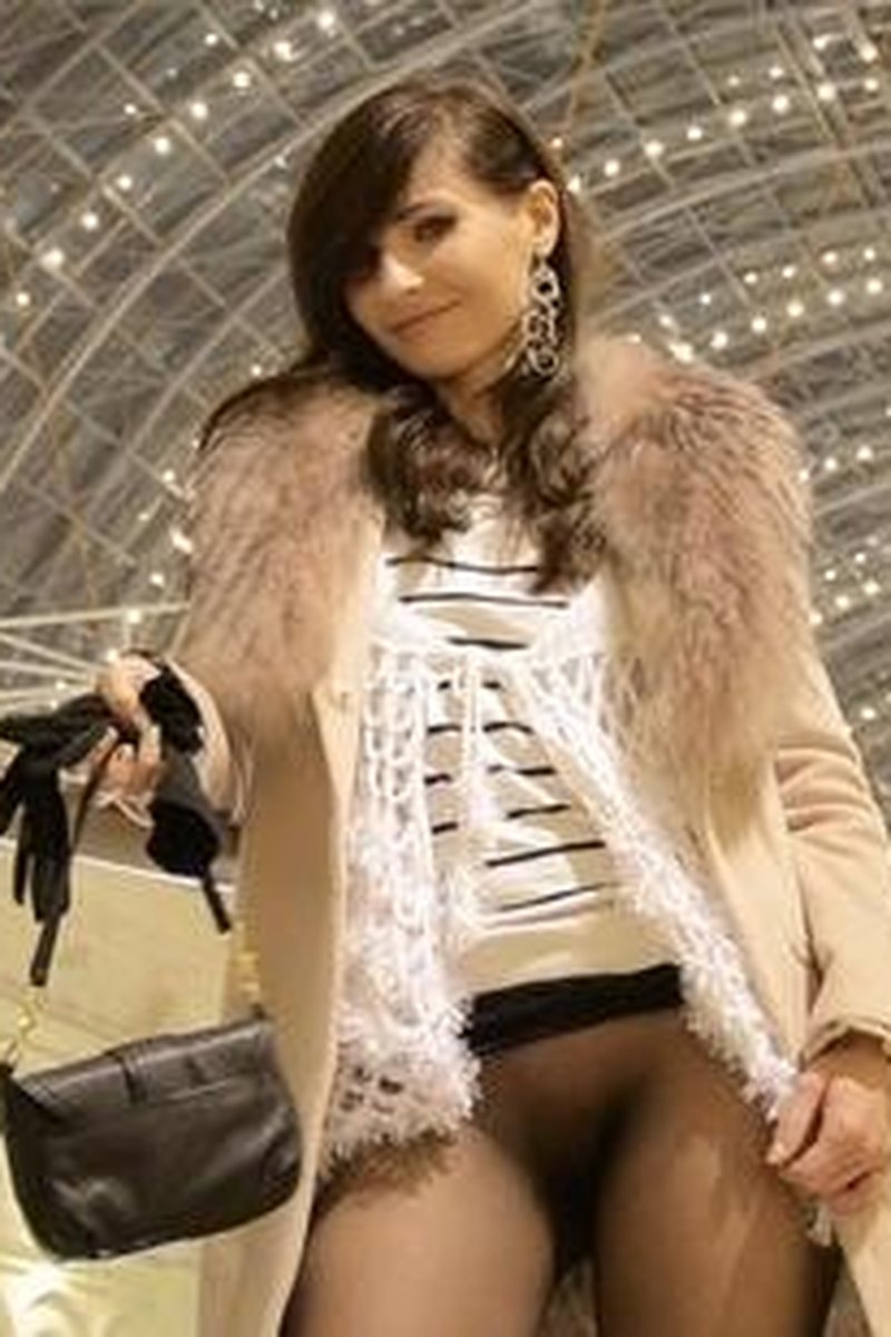 Downtown - Screenshot 1 of 4 - Jeny Smith