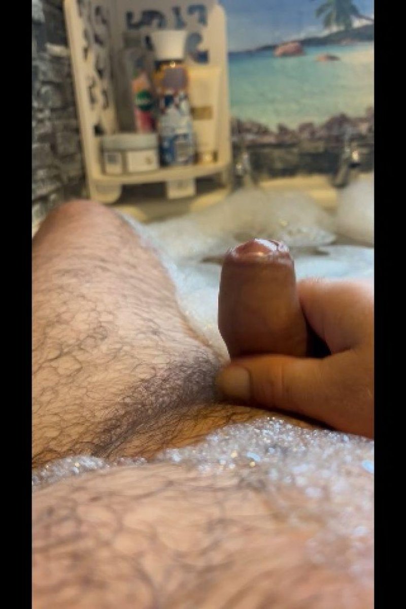 Bath Fun - Screenshot 1 of 4 - Bathroom