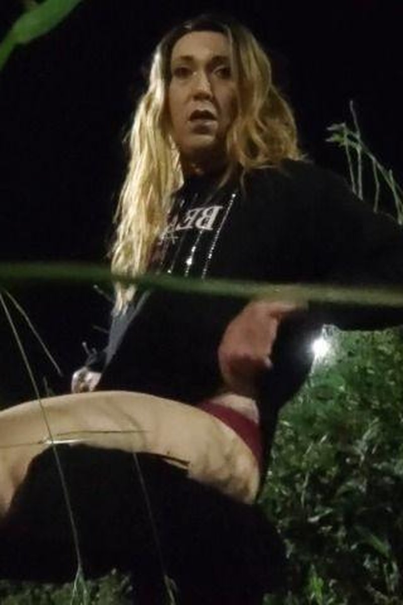 Themidnightminx Busted - Screenshot 1 of 4 - Cross Dressing