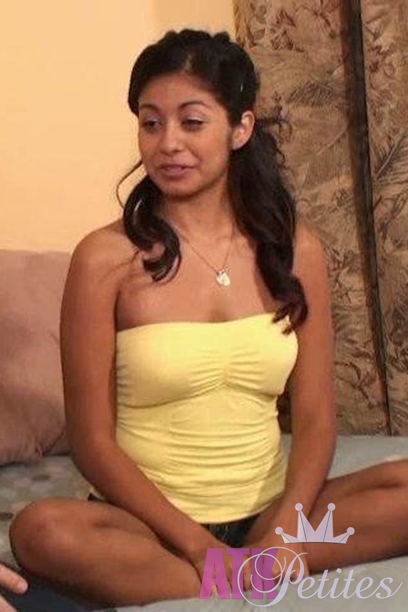 Ruby Rayes - Blowjob - Screenshot 1 of 4 - Interview