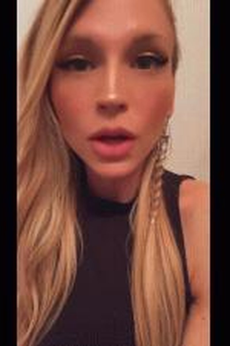 Shhh - Screenshot 1 of 4 - Babes