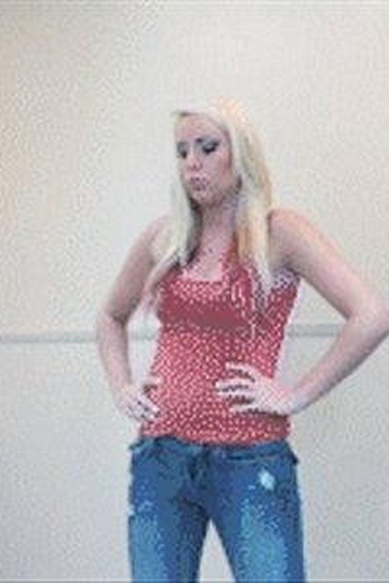 Cherry & Amber Stinky Feet Facebox Treatment - Sd Mp4 - Screenshot 1 of 4 - Amber Sativa