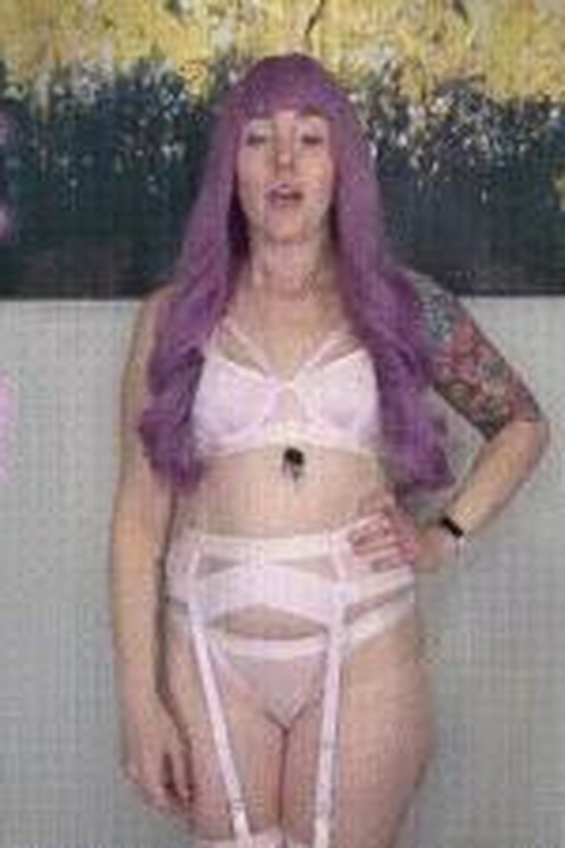 Game Over - Screenshot 1 of 4 - Bitch