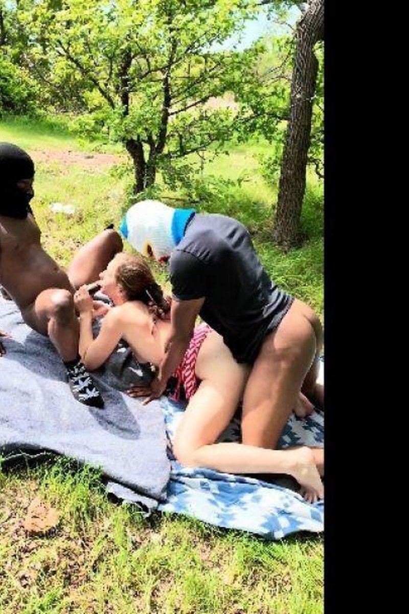 TP-manyvidstrixieloveqos-backyard-picnic-turns-to-bbc-sluts-backdoor-double-anal