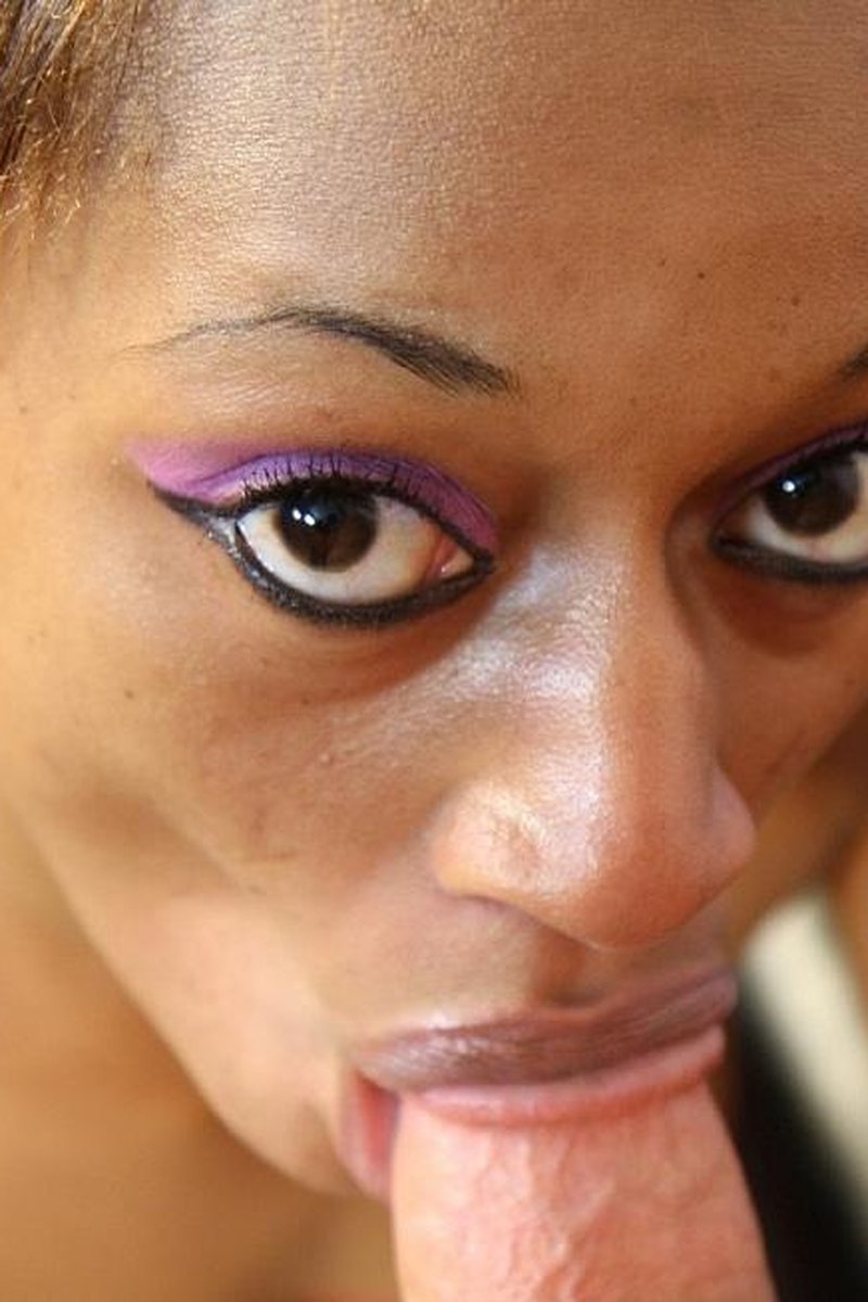 Deville - Screenshot 1 of 4 - Black