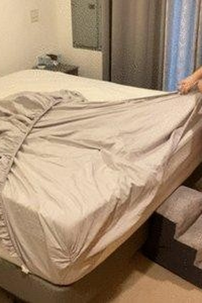 Cleaning Chloe - Screenshot 1 of 4 - BBW