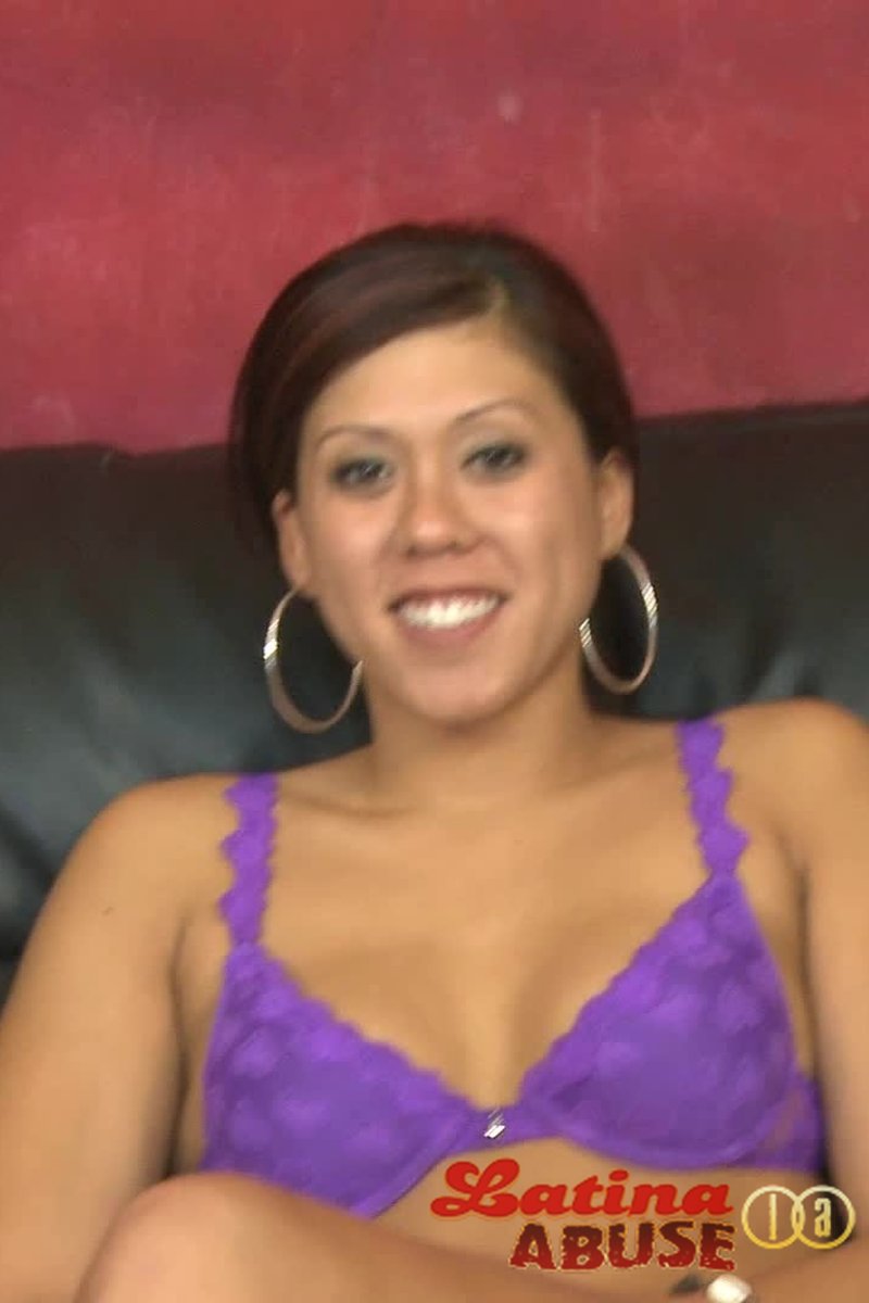 Martina - Screenshot 1 of 4 - Blowjob